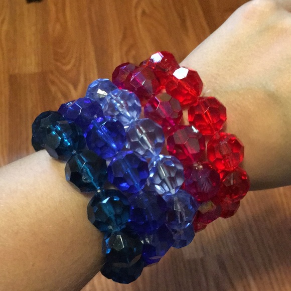 Chunky Plastic Costume Bracelets - Picture 1 of 2